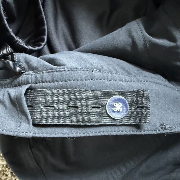 L. L. Bean Mountain Bike Cargo Shorts w/ removable Liner, Black Size M, NWT - Picture 5 of 8